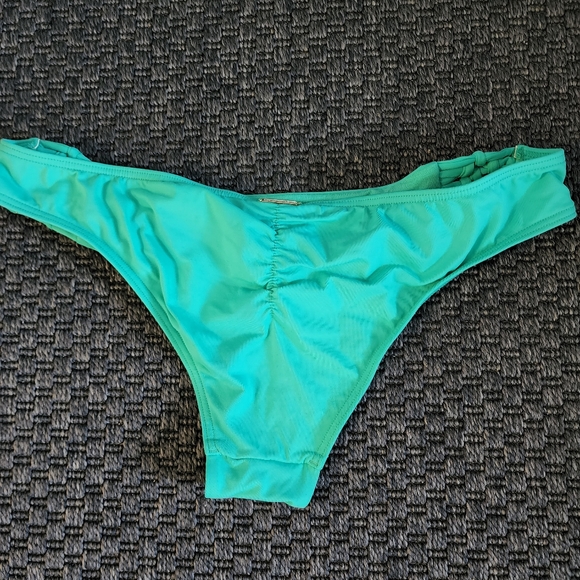 Sunseeker Bikini - Picture 3 of 3